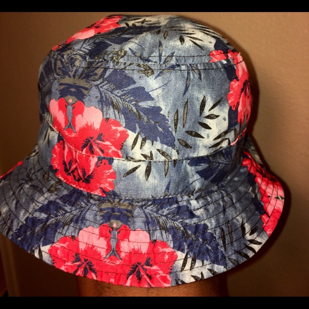 Original Chuck Floral Bucket Hat